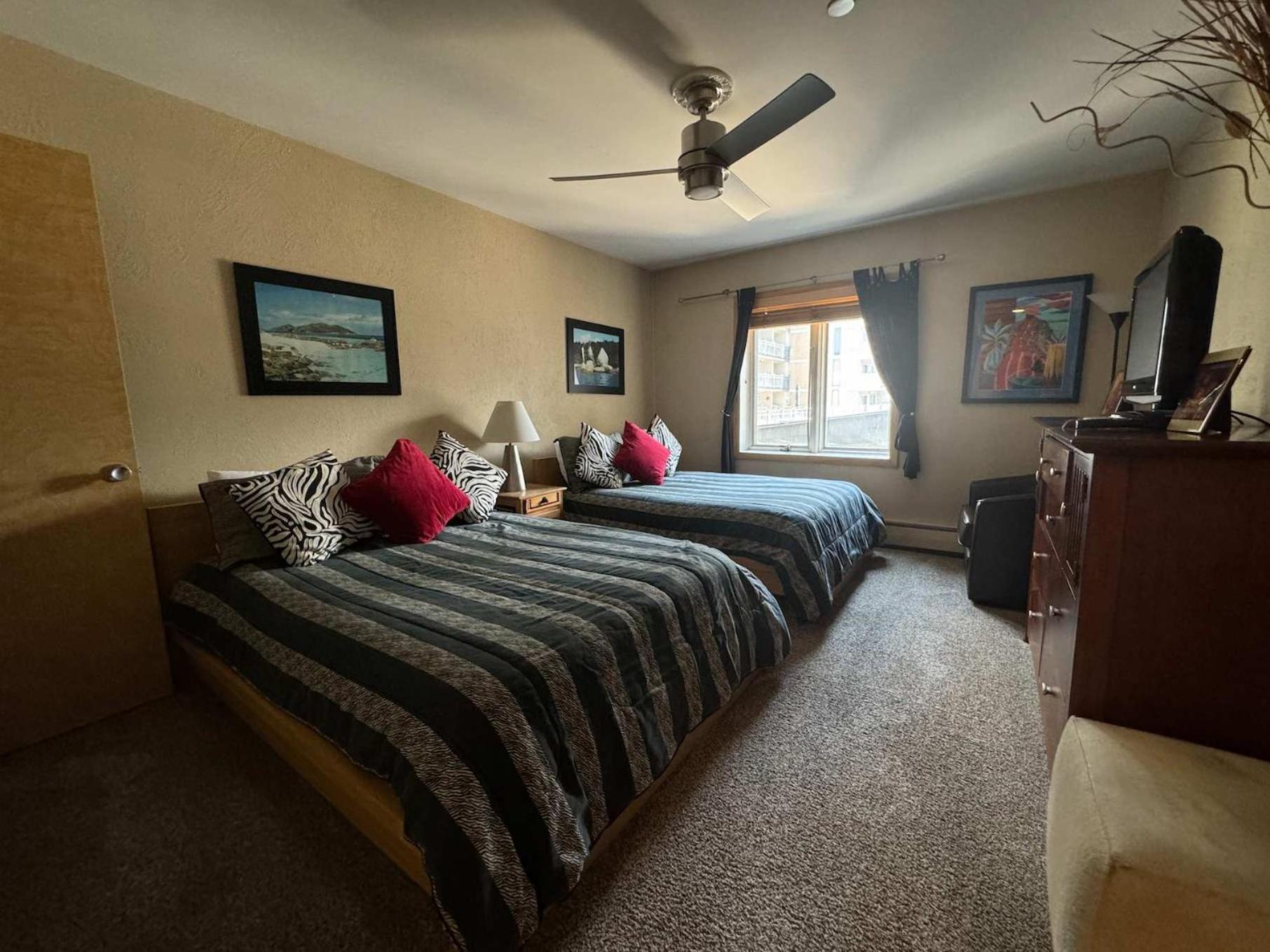 Best Location In The Heart Of Lions Head, Ski Lockers, Jacuzzi And Pool Vail Bagian luar foto